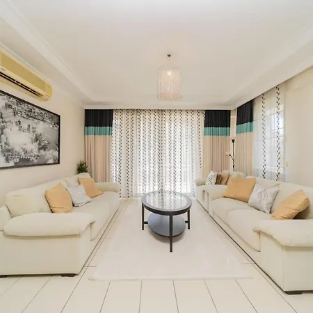 Gorgeous Flat With Pool In Antalya * באלאק