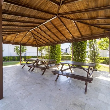 Gorgeous Flat With Pool In Antalya *