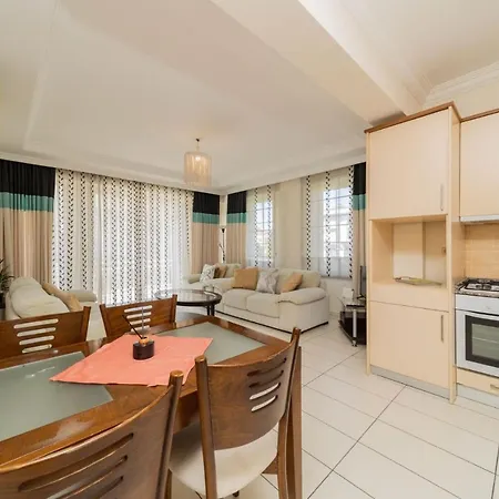 Gorgeous Flat With Pool In Antalya *